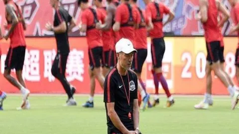 墨尔本胜利VS西悉尼流浪者：澳超巅峰对决，精彩比分一触即发！